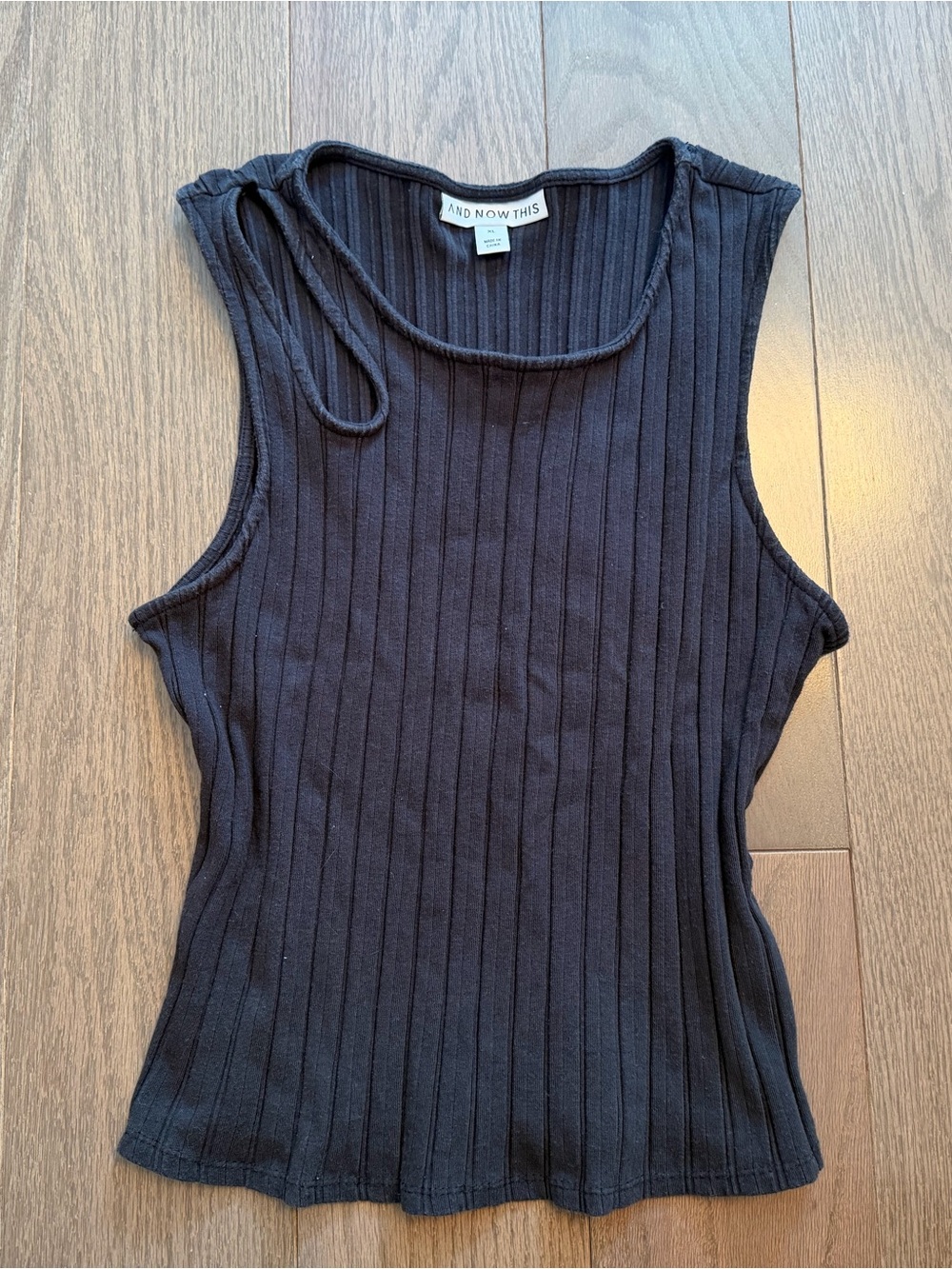 Black Ribbed Crewneck Tank